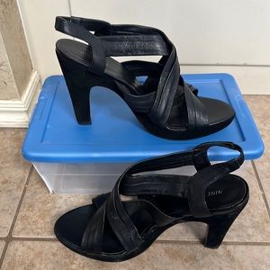 Nine West black strappy pumps